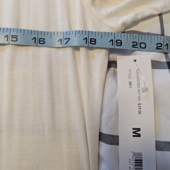 NWT - Long Sleeve Turtleneck Blouse - Off White - Emma James - New with Tags - Picture 3 of 3